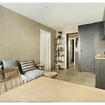 Apartment Center Of Paris By Studio Prestige